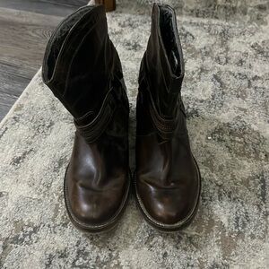 Brown boots